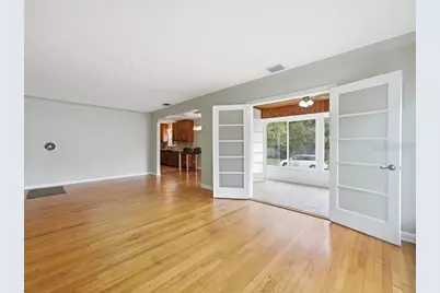 2670 Bayside Drive S, Saint Petersburg, FL 33705 - Photo 5