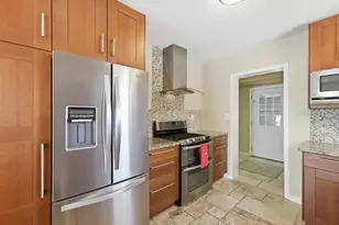 2670 Bayside Dr S, Saint Petersburg, FL 33705 - Photo 21