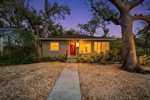 2670 Bayside Dr S, Saint Petersburg, FL 33705 - Photo 1