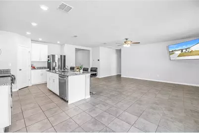 219 Lovely Court, Plant City, FL 33566 - Photo 13