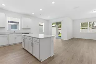 9821 Redwood Heights Loop, Thonotosassa, FL 33592 - Photo 3
