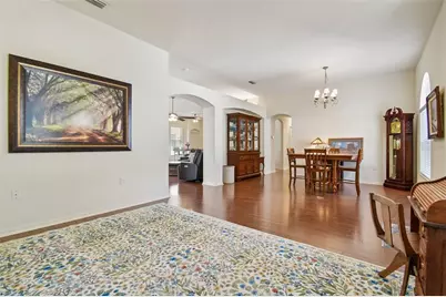 2706 Valencia Grove Drive, Valrico, FL 33596 - Photo 5