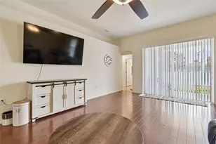 2706 Valencia Grove Dr, Valrico, FL 33596 - Photo 11