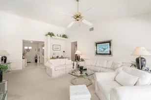 3048 Jodi Ln, Palm Harbor, FL 34684 - Photo 9