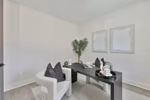 3315 W Rogers Ave, Tampa, FL 33611 - Photo 13