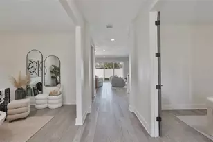 3315 W Rogers Ave, Tampa, FL 33611 - Photo 9