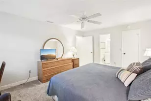 1015 Harefield Cir, Sun City Center, FL 33573 - Photo 17