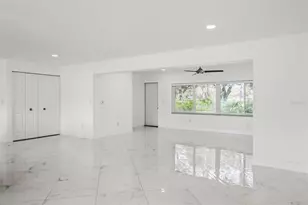 1042 Idlewild Dr N, Dunedin, FL 34698 - Photo 15