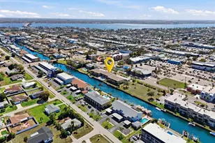1009 SE 46th Ln, Cape Coral, FL 33904 - Photo 1