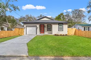 820 E 145th Ave, Tampa, FL 33613 - Photo 3