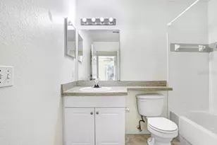 36009 Deer Creek Dr, Zephyrhills, FL 33541 - Photo 17