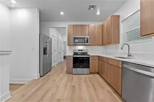 1922 W Fig St, Tampa, FL 33609 - Photo 5