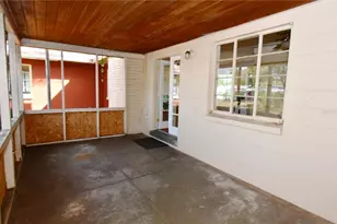 5435 5th Ave S, Saint Petersburg, FL 33707 - Photo 9