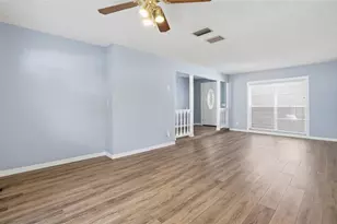 7111 Halifax Ct, Tampa, FL 33615 - Photo 9