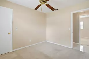 7111 Halifax Ct, Tampa, FL 33615 - Photo 25