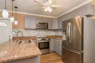 1021 15th Ave NW, Largo, FL 33770 - Photo 9