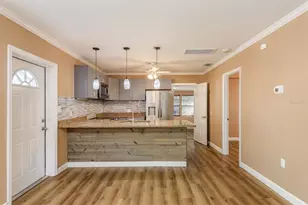 1021 15th Ave NW, Largo, FL 33770 - Photo 7