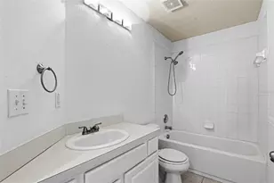 30428 Randall Manor St, Wesley Chapel, FL 33545 - Photo 17