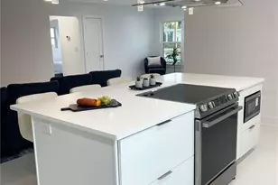 16102 1st St E, Redington Beach, FL 33708 - Photo 5