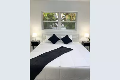 16102 1st Street E, Redington Beach, FL 33708 - Photo 17