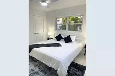 16102 1st Street E, Redington Beach, FL 33708 - Photo 17