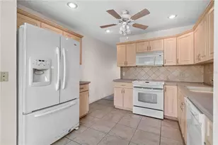 2284 Spanish Dr, Clearwater, FL 33763 - Photo 11