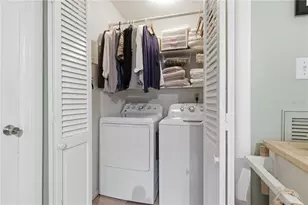 18709 Lake Commiston Dr, Lutz, FL 33549 - Photo 25