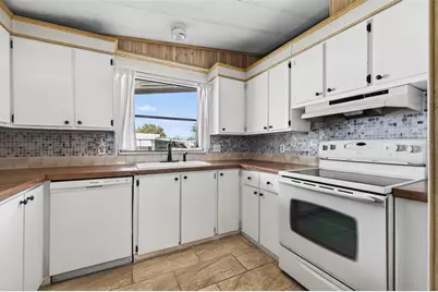 7880 54th Avenue N #38, Saint Petersburg, FL 33709 - Photo 9