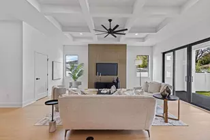 3315 W Grace St, Tampa, FL 33607 - Photo 3