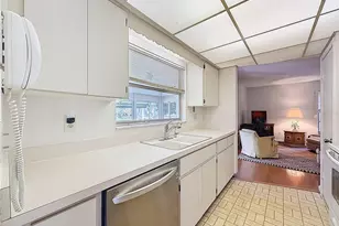 1446 Queen Anne Blvd, Palm Harbor, FL 34684 - Photo 17