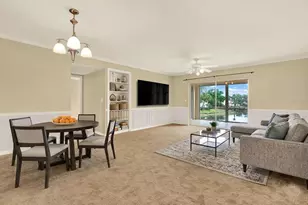 10330 Carrollwood Ln, Tampa, FL 33618 - Photo 3