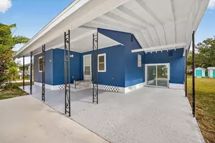 5801 Magnolia St N, Saint Petersburg, FL 33703 - Photo 3