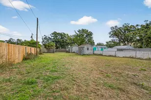 5801 Magnolia St N, Saint Petersburg, FL 33703 - Photo 27