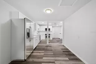 5801 Magnolia St N, Saint Petersburg, FL 33703 - Photo 9