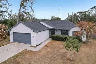 6917 Oak Crest Way, Zephyrhills, FL 33542 - Photo 41