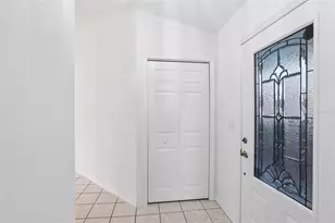 6917 Oak Crest Way, Zephyrhills, FL 33542 - Photo 27