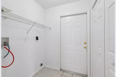 6917 Oakcrest Way, Zephyrhills, FL 33542 - Photo 21