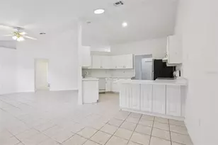 6917 Oak Crest Way, Zephyrhills, FL 33542 - Photo 13