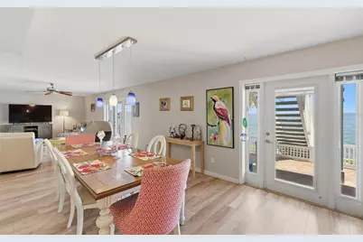 4842 Coquina Key Drive SE #B, Saint Petersburg, FL 33705 - Photo 7