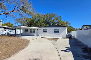 10415 N 27th St, Tampa, FL 33612 - Photo 1