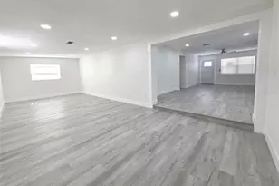 10415 N 27th St, Tampa, FL 33612 - Photo 7