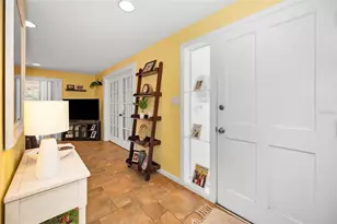 2053 Jefferson Ave, Dunedin, FL 34698 - Photo 5