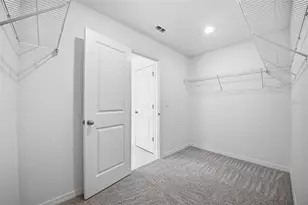 37411 Roanoke River Wy, Zephyrhills, FL 33540 - Photo 29