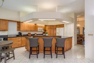 771 Weathersfield Dr, Dunedin, FL 34698 - Photo 7