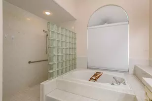 771 Weathersfield Dr, Dunedin, FL 34698 - Photo 23