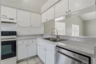 8622 Cottonway Ln, Tampa, FL 33635 - Photo 13