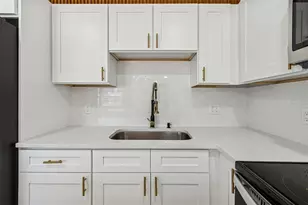 7910 W Powhatan Ave, Tampa, FL 33615 - Photo 23