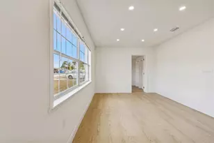 7910 W Powhatan Ave, Tampa, FL 33615 - Photo 11