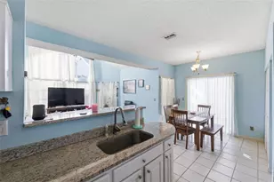 12245 Armenia Gables Cir, Tampa, FL 33612 - Photo 17