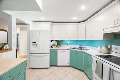 116 Dogwood Circle #116, Seminole, FL 33777 - Photo 7